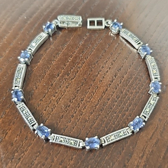 The Silver Bundle - Picture 7 of 7